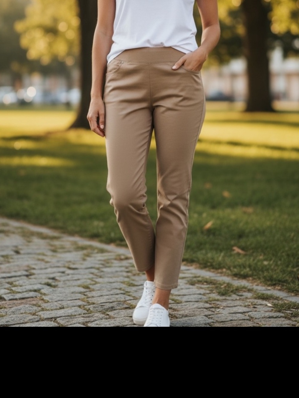 Women Cropped Stretch Ankle Pants in Tan